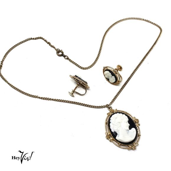 Vintage Black & White Cameo Pendant Necklace & Screw Back Earring Set - Hey Viv - Picture 3 of 10